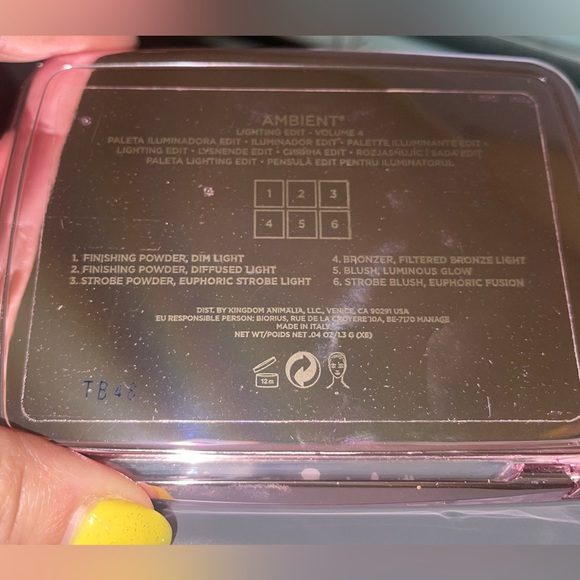 Hourglass Ambient lighting highlighter palette vol. 4 - Picture 6 of 6